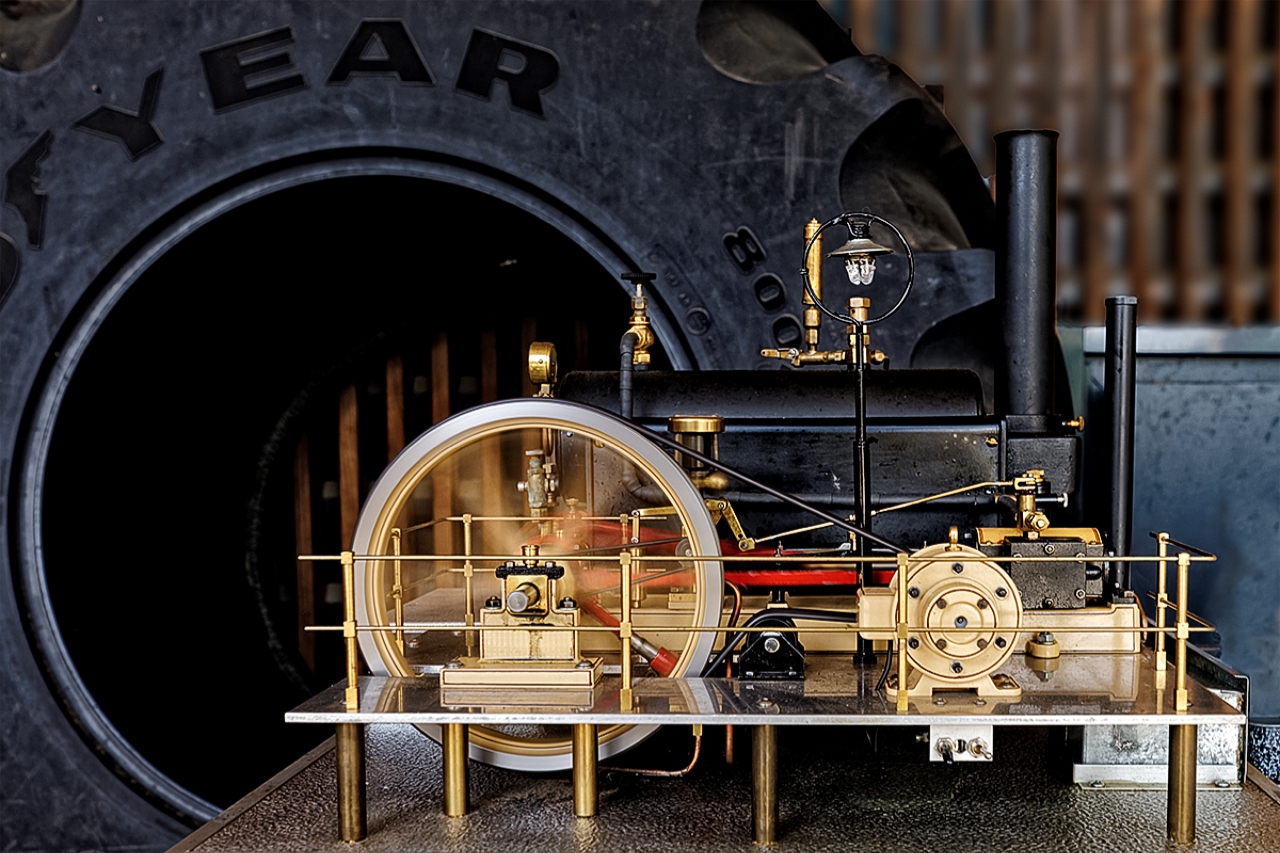 Modell einer Dampfmaschine