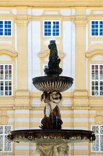 Brunnen klein.jpg