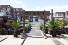 Beachbar.jpg
