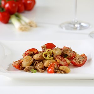 Thunfisch-Tomaten-Bohnen-Salat