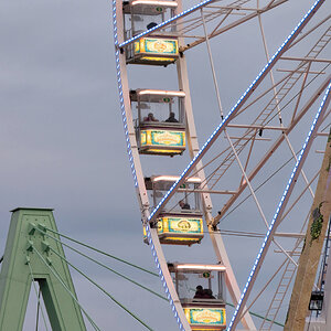 Riesenrad auf Weihnachtsmarkt, Köln