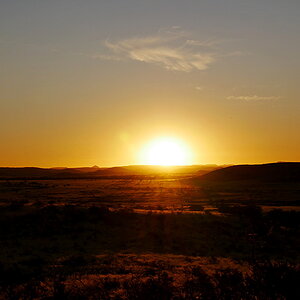Ein Sonnenuntergang in der Kalahari