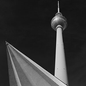Schwarzweiß-Fernsehturm