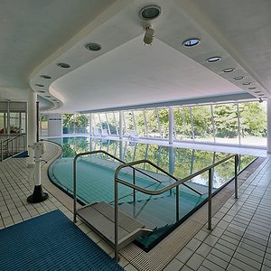 Indoor Pool.jpg