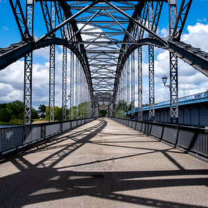 die Harburger Brücke