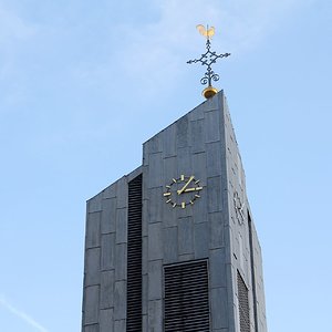 Kirchturmuhr modern