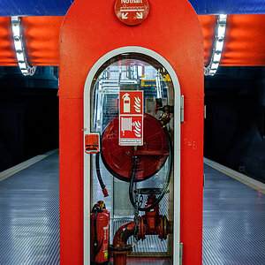 Blau - Rot: U-Bahn Köln ...