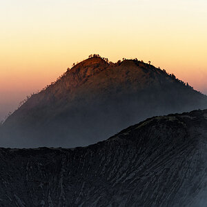 Morgenlicht am Vulkan