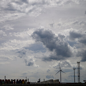 Hafen-Wolken