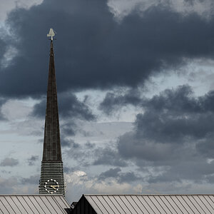 die Kirche im Dorf