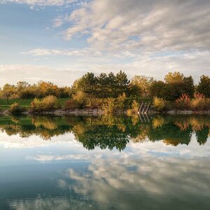 Badeteich im Herbst