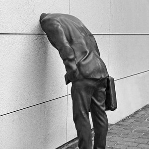 Mit dem Kopf durch die Wand?