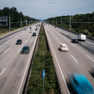 Über der A5 bei FRA