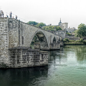 Sur le pont d'Avignon