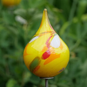 Glas Deko im Garten