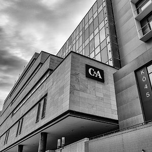 Medium 'C&A (I)' in der Kategorie 'Schwarz/Weiß'