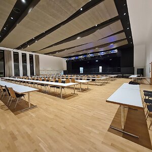Halle für 40. Fotobörse bereit!