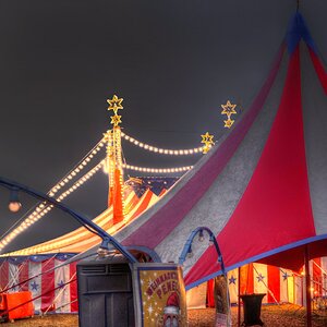 Der Zirkus ist im Dorf ....