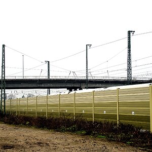 Brücke hinterm Haus II