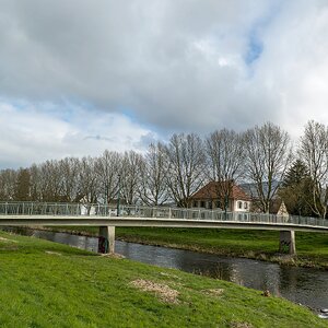 Fußgängerbrücke (2)