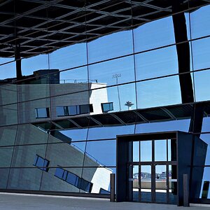 ...  Eisen, Glas & Co
