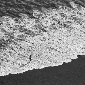 Frau am Meer