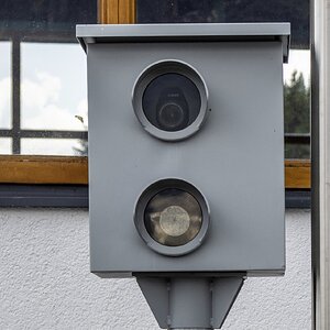 Ob dein Tacho richtig geht, siehst du wenn das Licht angeht :-)