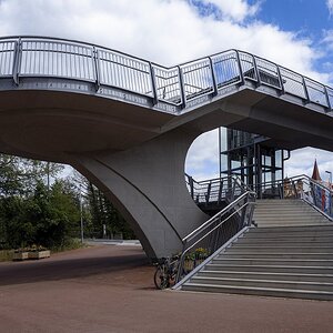 Brücke zur Gartenschau