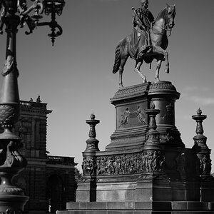 Volk und König
