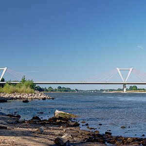 Flughafenbrücke
