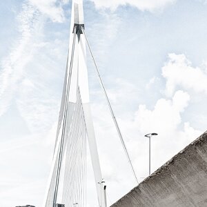 Beton mit Brücke