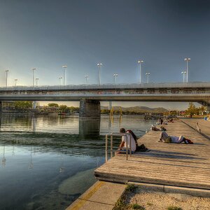 Reichsbrücke  (1)