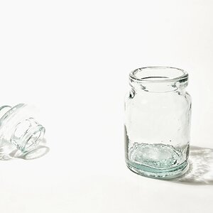 Glas und Deckel