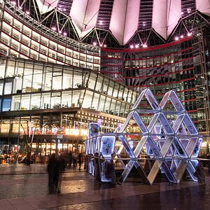 BERLIN - FESTIVAL OF LIGHTS_1.jpg