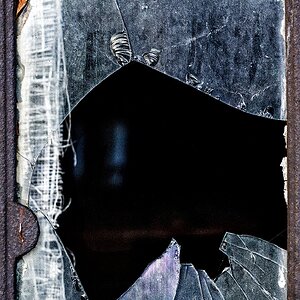 Zerbrochenes Fenster