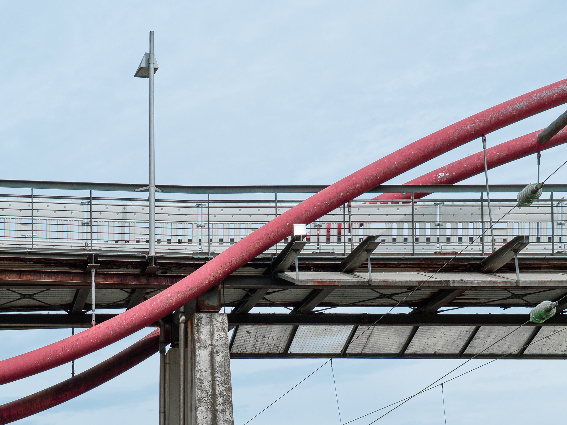 2026_05_Brücken_die rote Linie