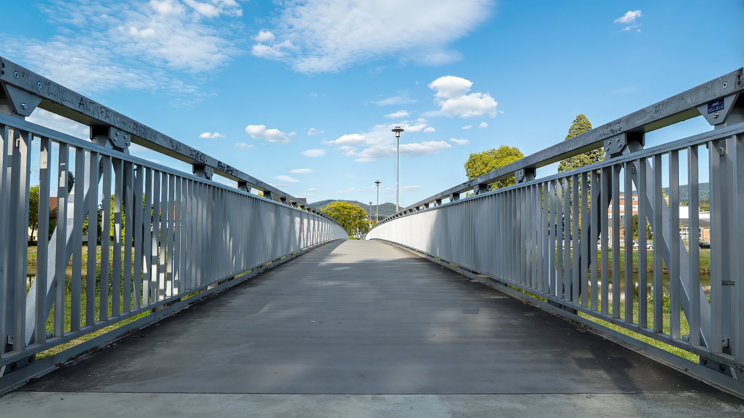 Alu-Brücke (2)