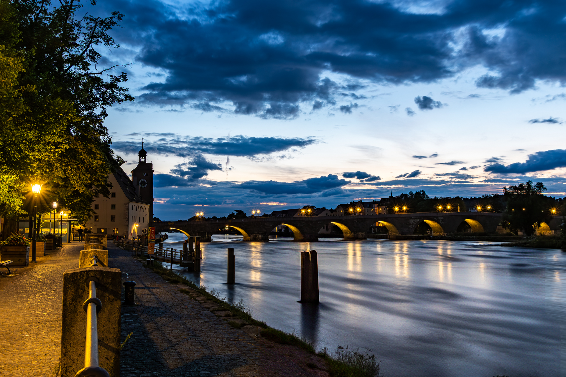 an der schönen blauen Donau