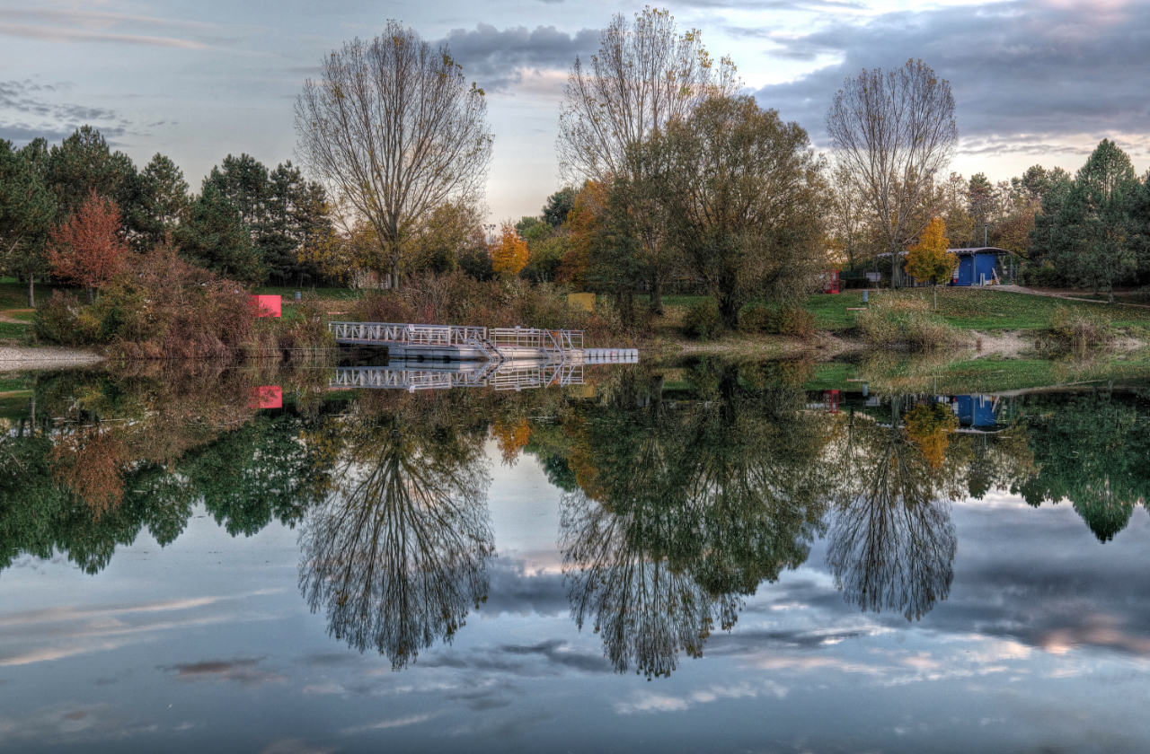 Badeteich im Herbst 4