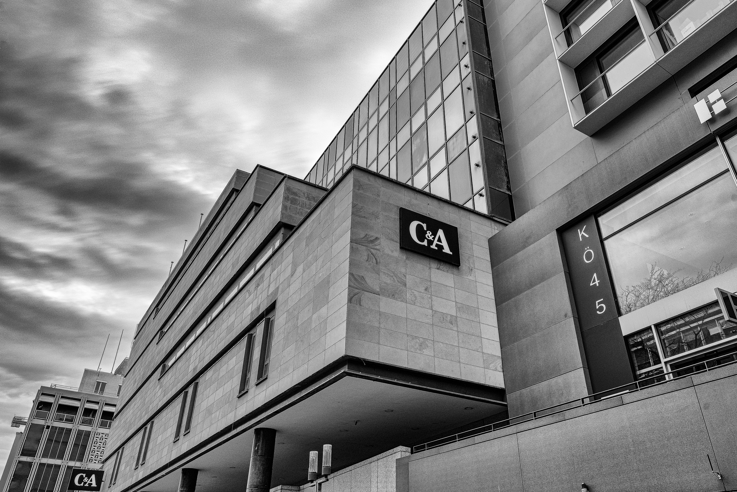 C&A (I)