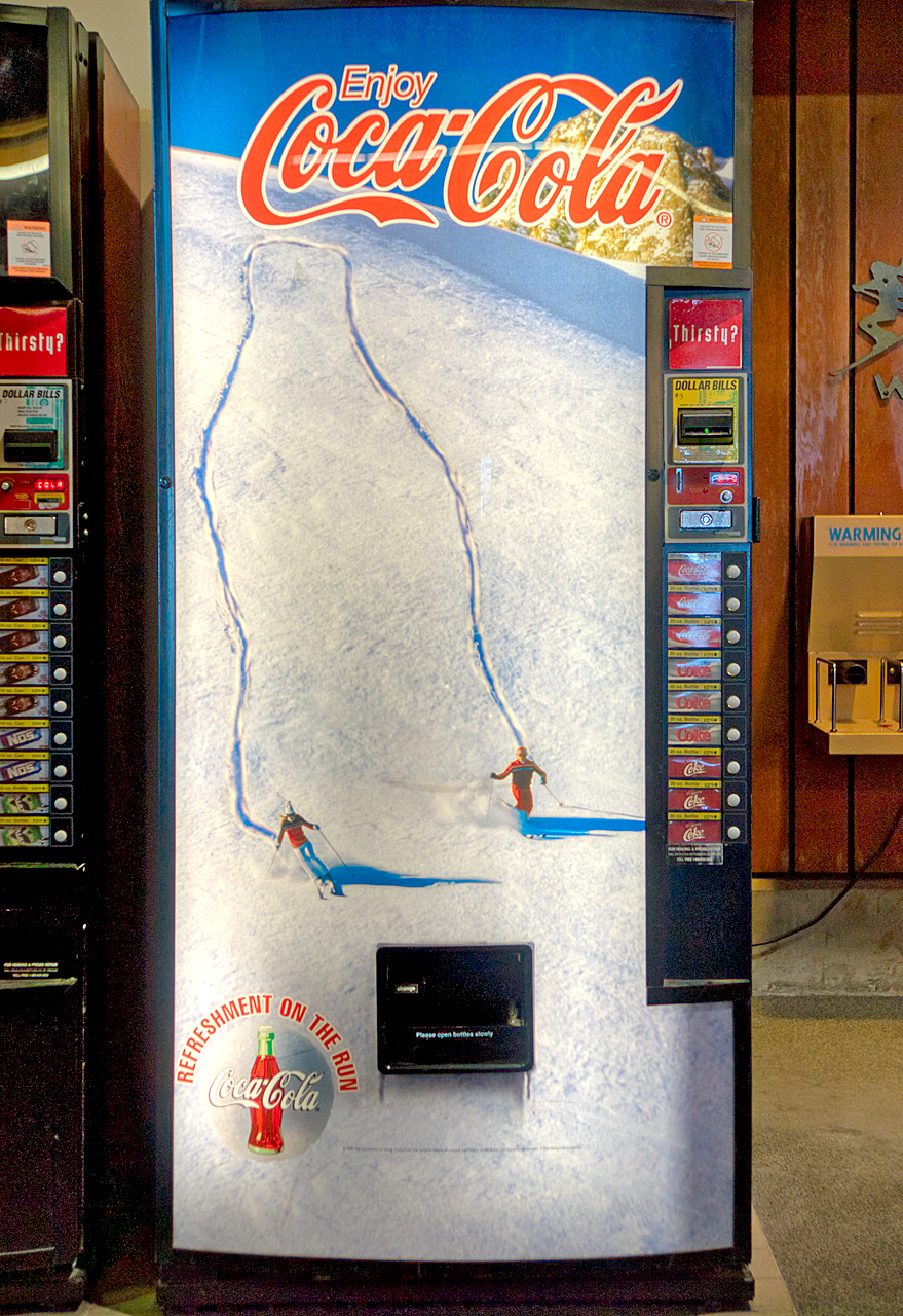 Cola Automat.jpg