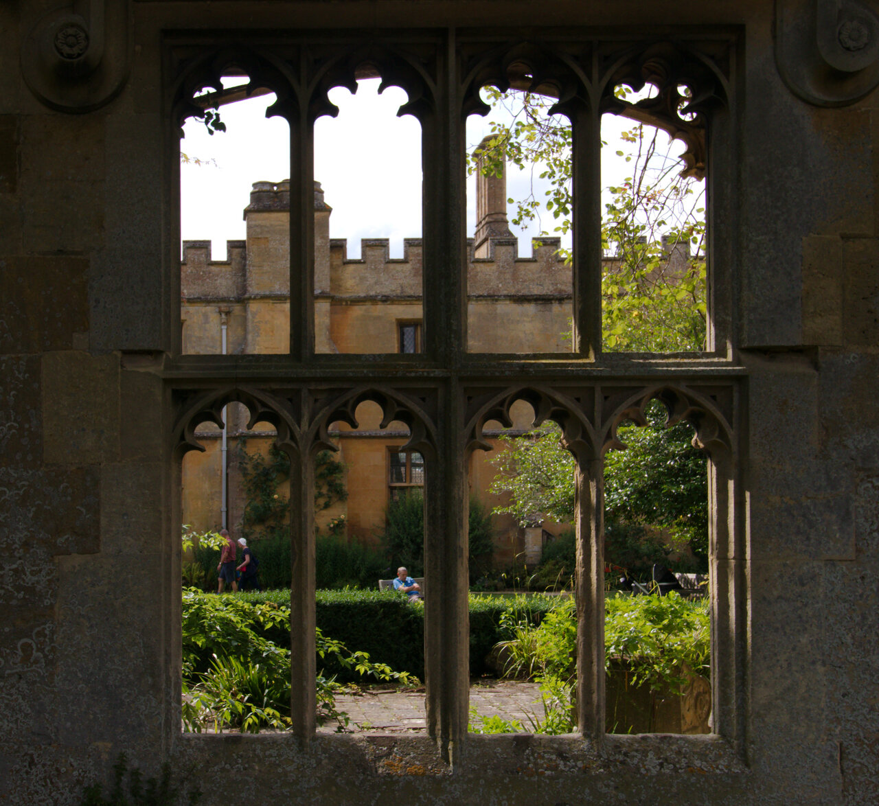 Cotswolds Sudeley Castle -IMG_0117-08-10-2019_edit_1DXO bearb.jpg