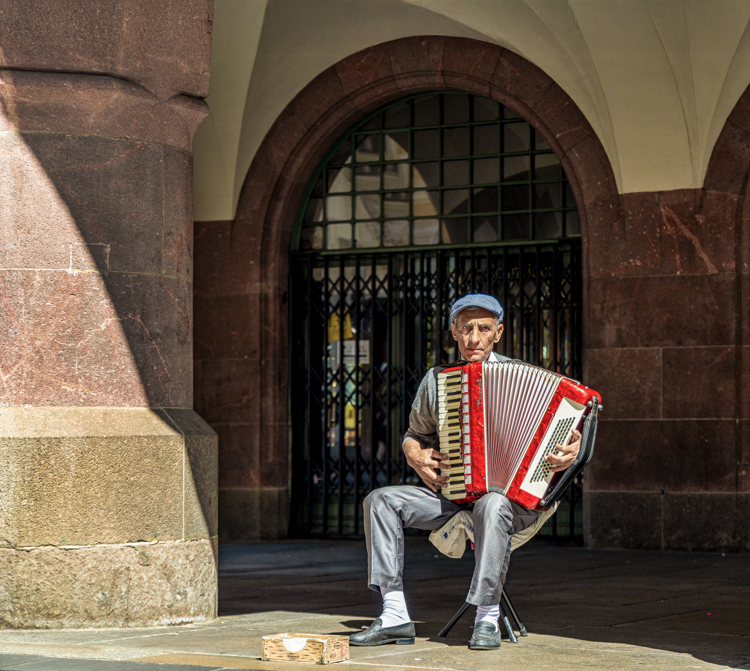 Der Straßenmusikant