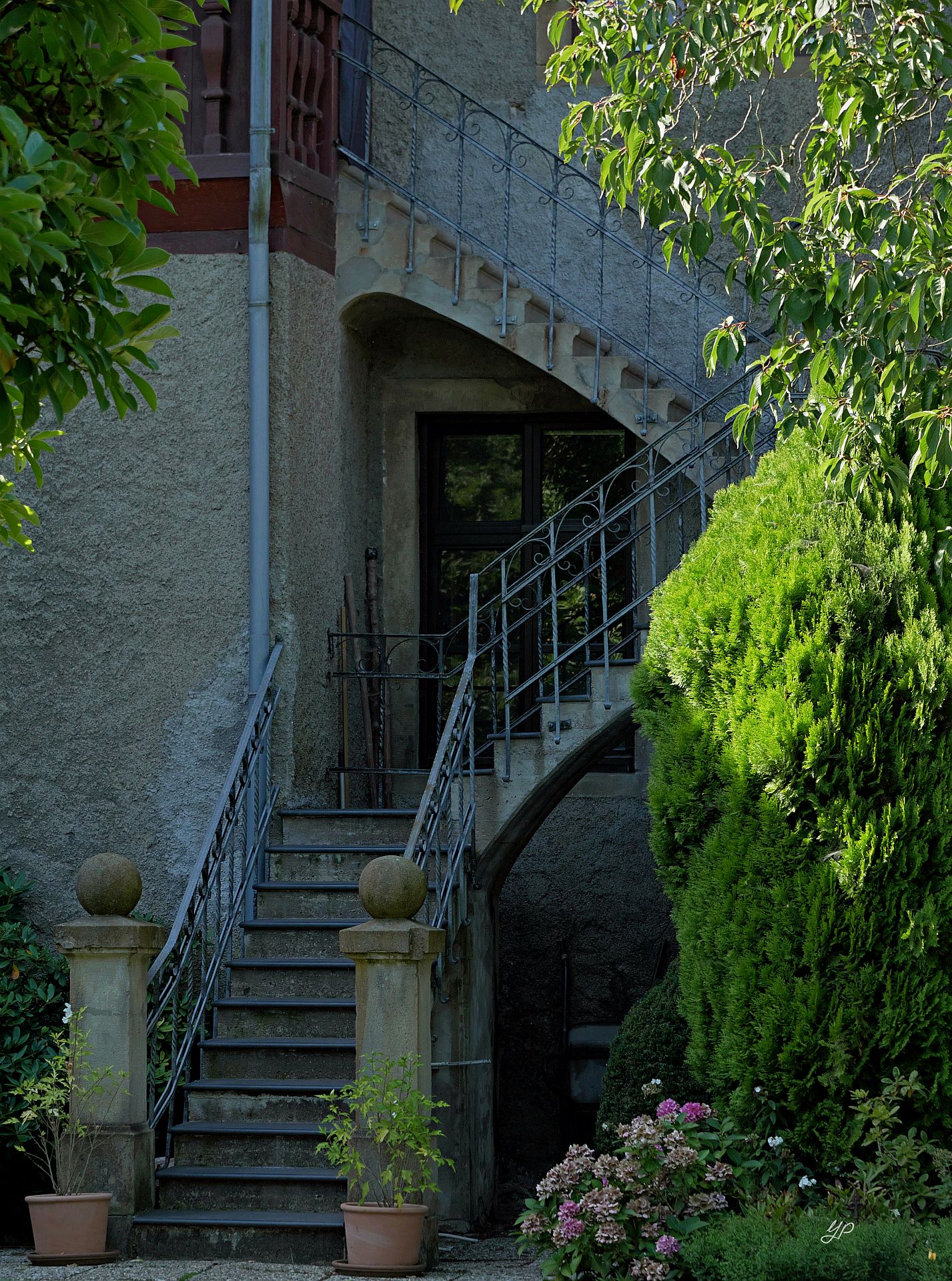 Die Hintertreppe