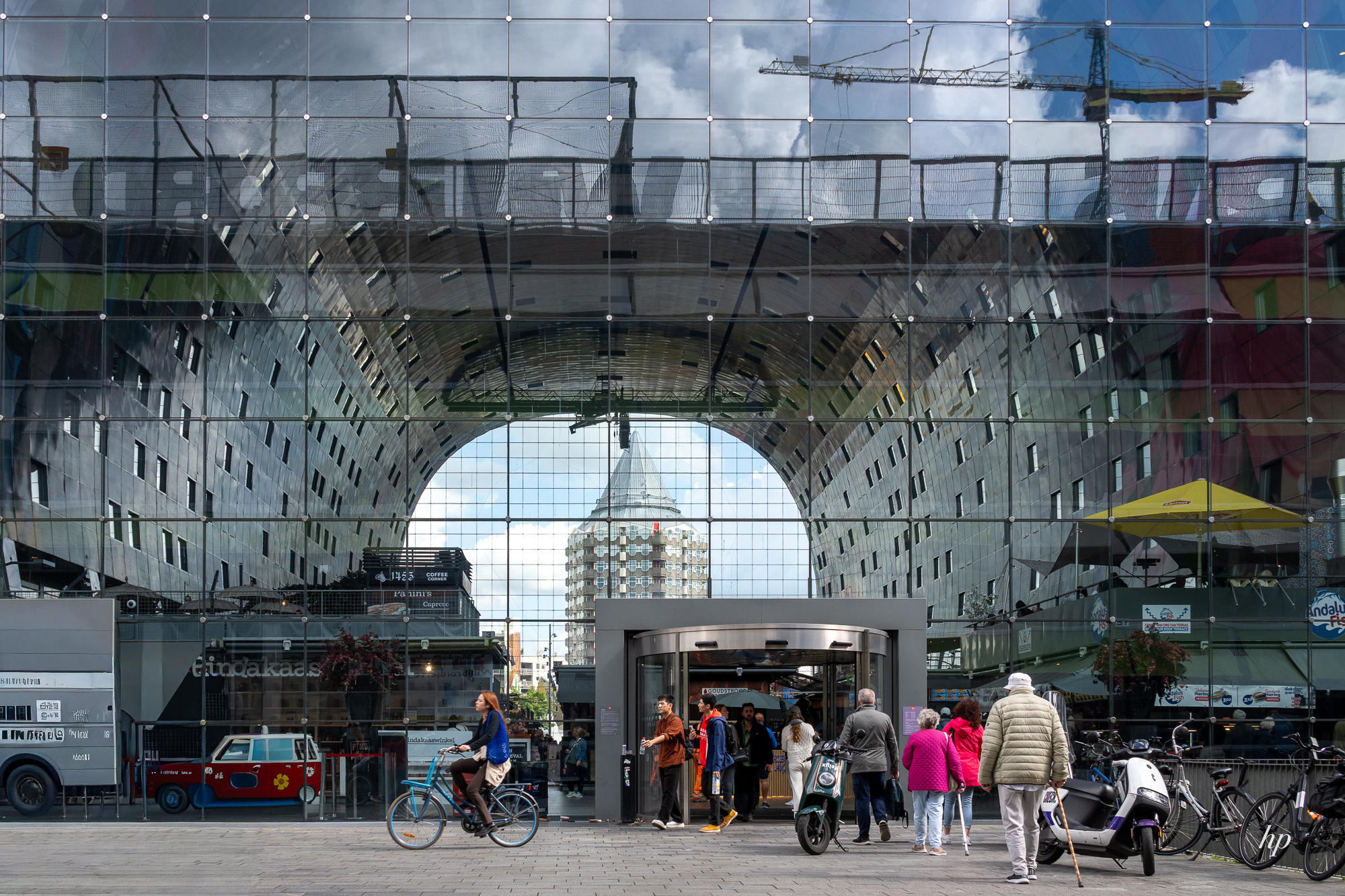 Durchblick mit Spiegelung