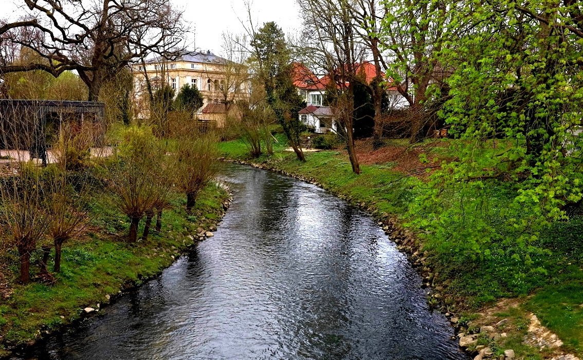 Durchs Villenviertel....
