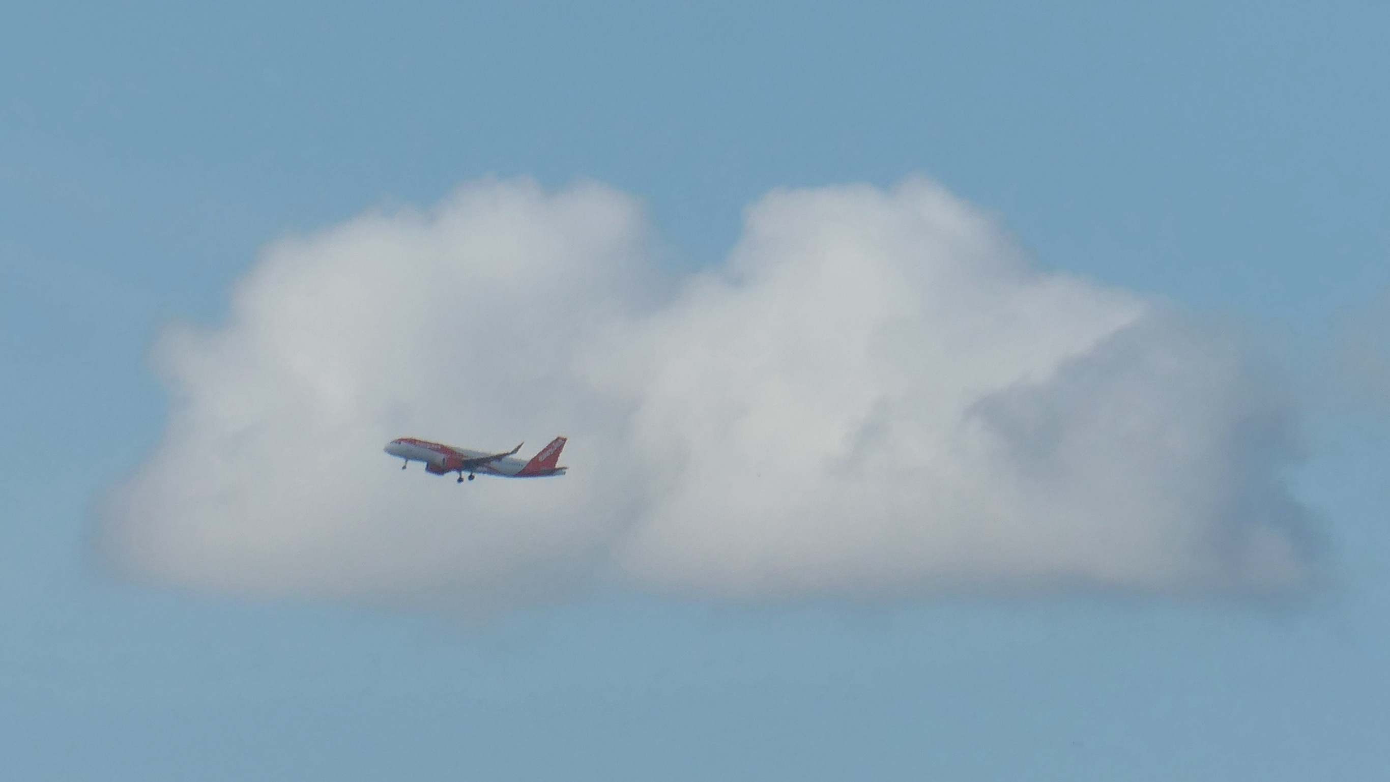 Flieger über Edinburgh