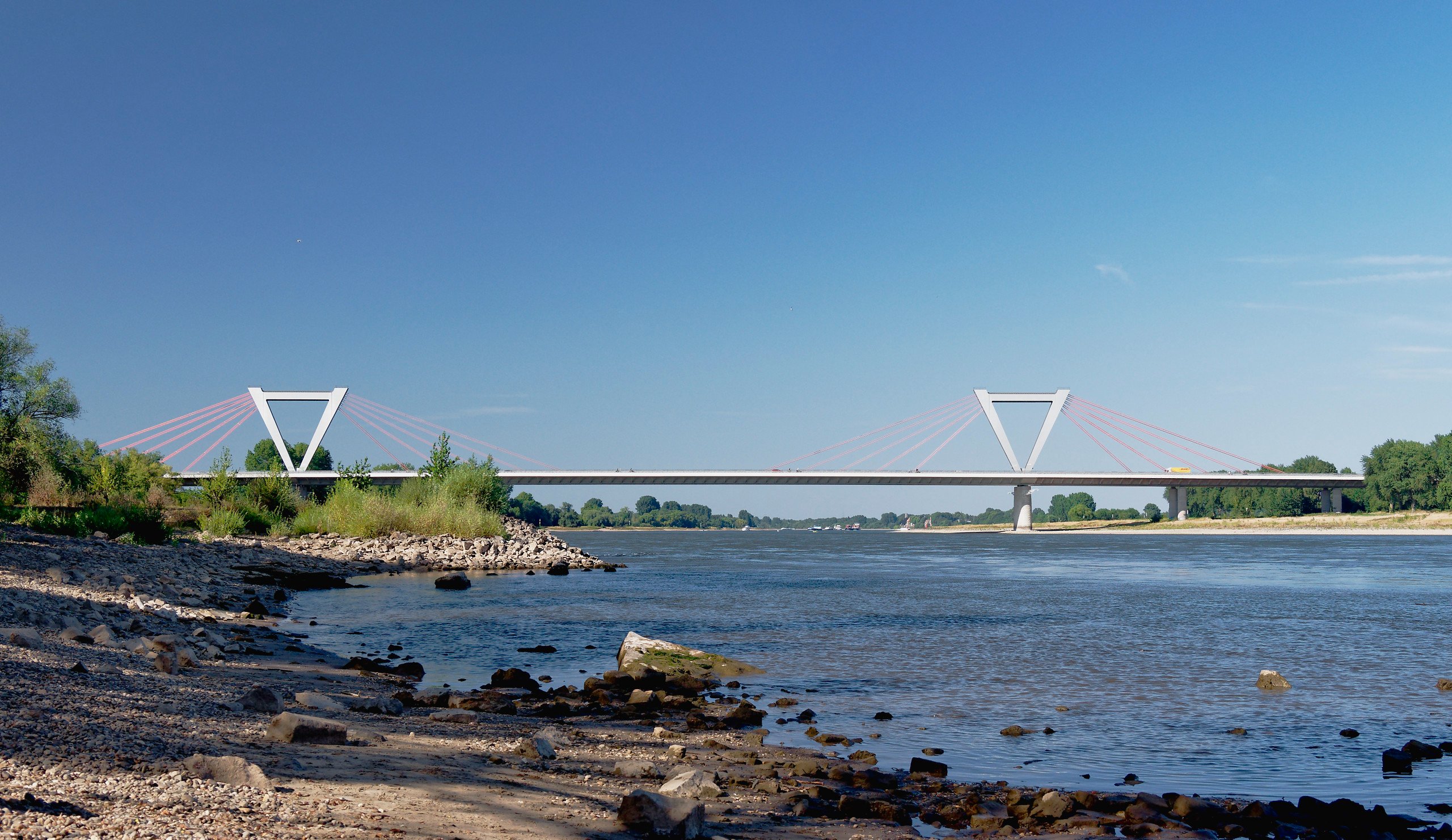 Flughafenbrücke