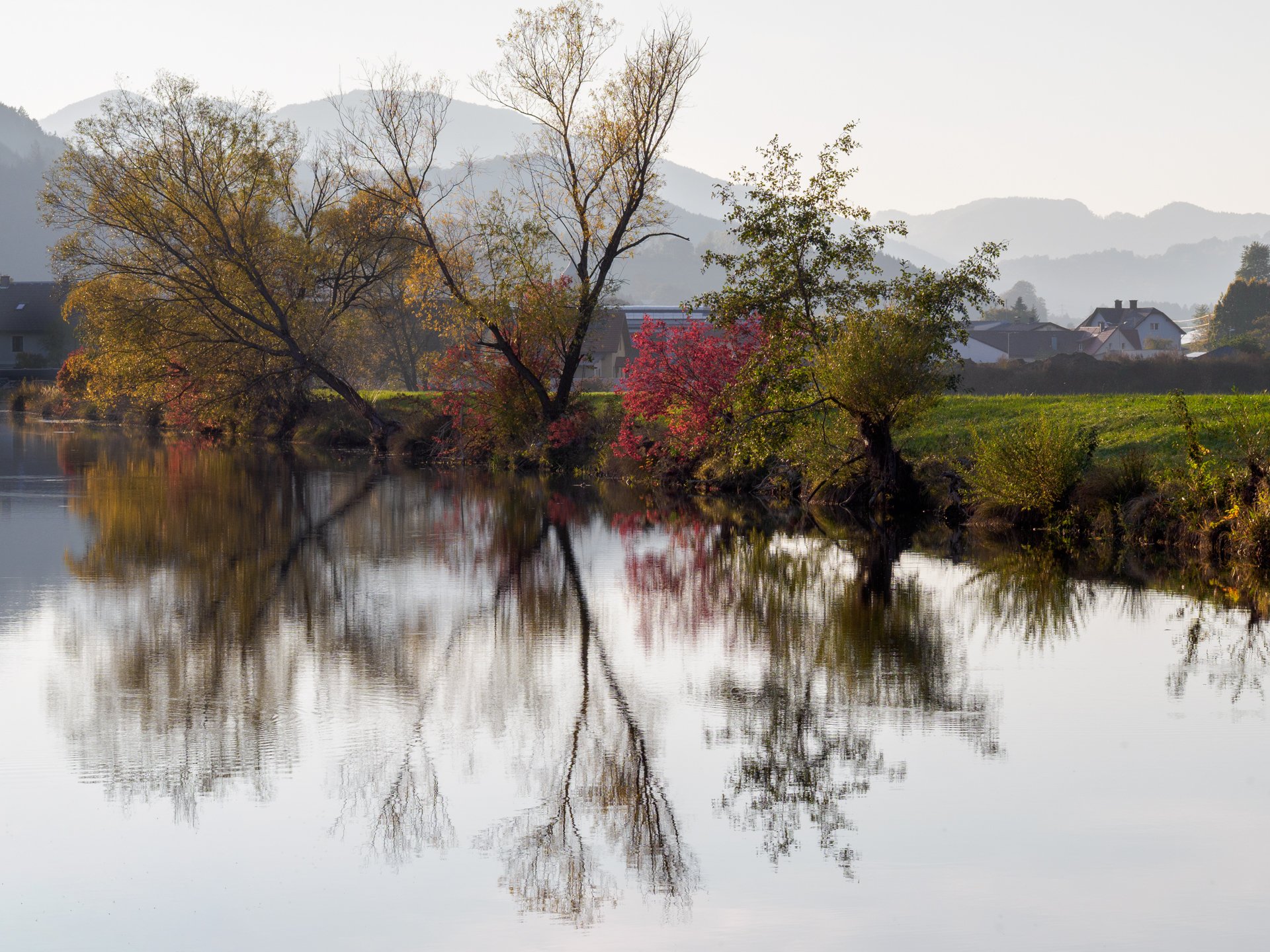 gespiegelter Herbst