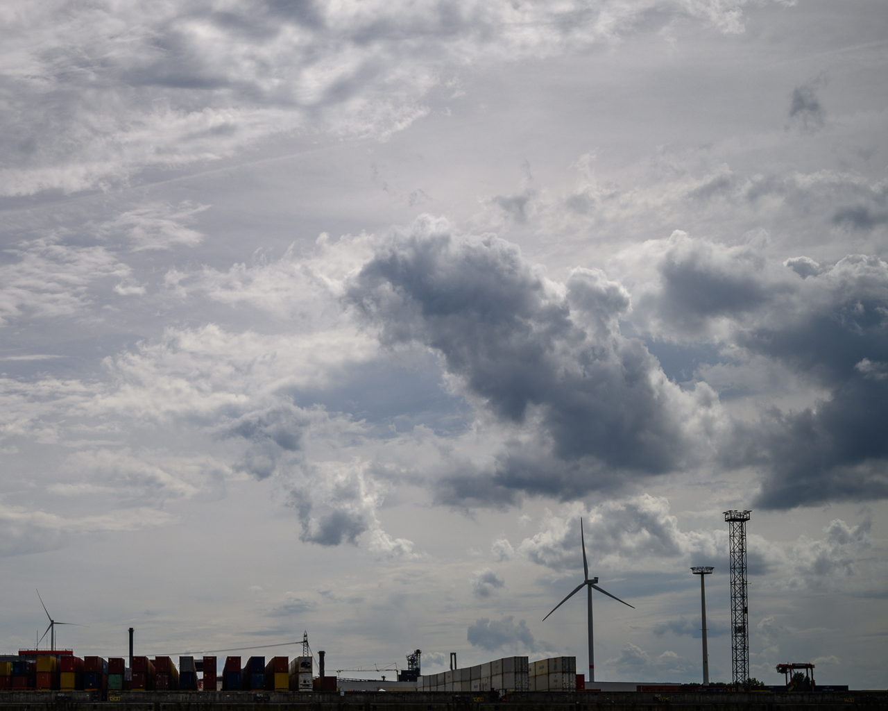 Hafen-Wolken